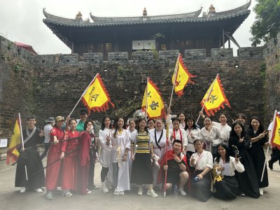 【大鹏·主题团建①天】实景剧本杀+中餐+古城巷战真人CS