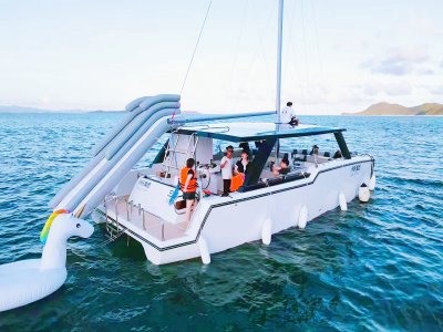 网红双体帆船出海-大鹏游艇出海